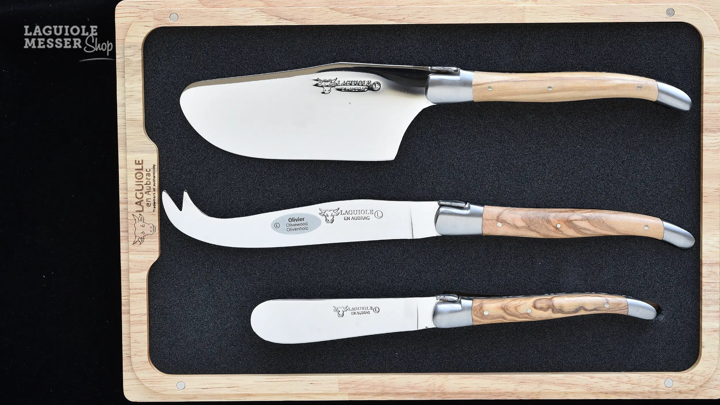 3-teiliges Laguiole Käsemesser-Set von Laguiole en Aubrac mit Olivenholzgriffen in Holzkassette