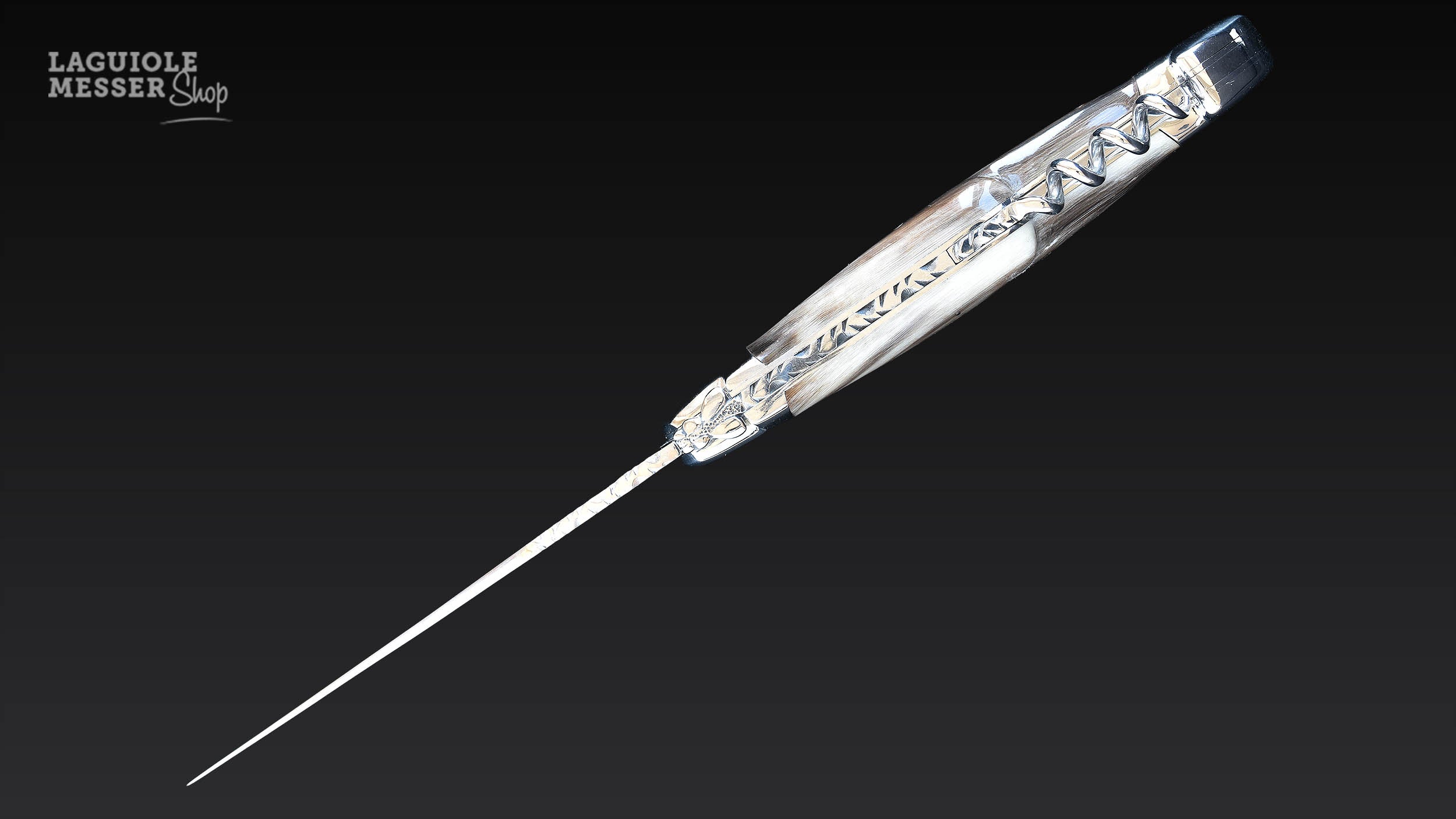 Forge de Laguiole Taschenmesser von oben mit Korkenzieher und Stahlplatine