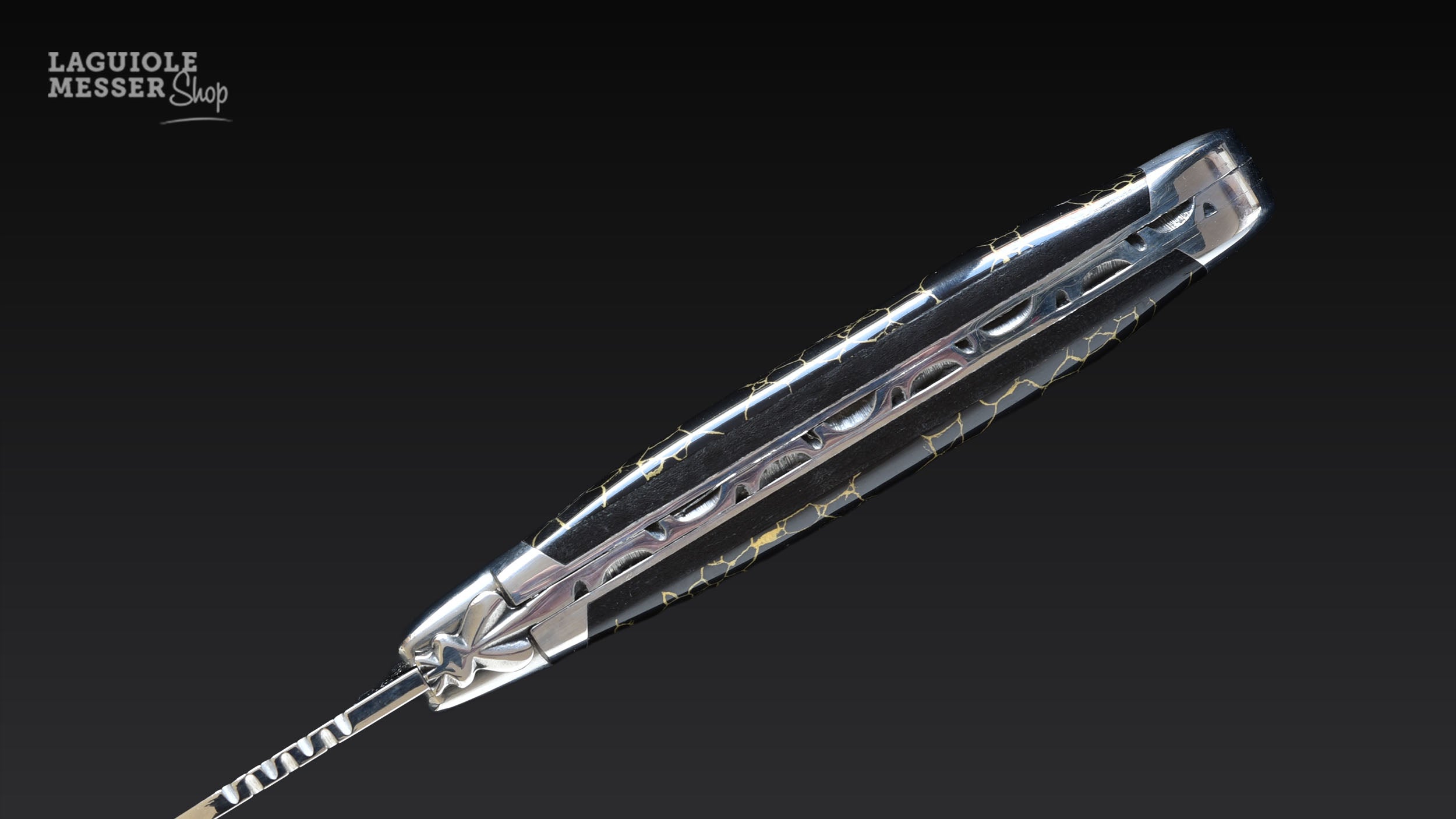 Detailaufnahme der rekonstruierten Onyx Griffschalen