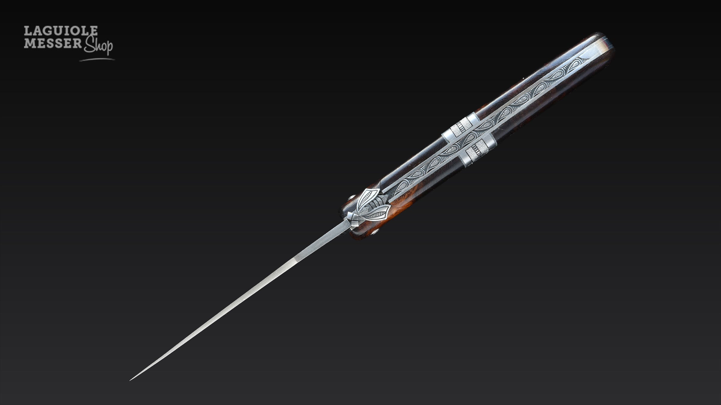 Griff aus Loupe de Fer (Eisenholz) mit dunkler, dichter Maserung