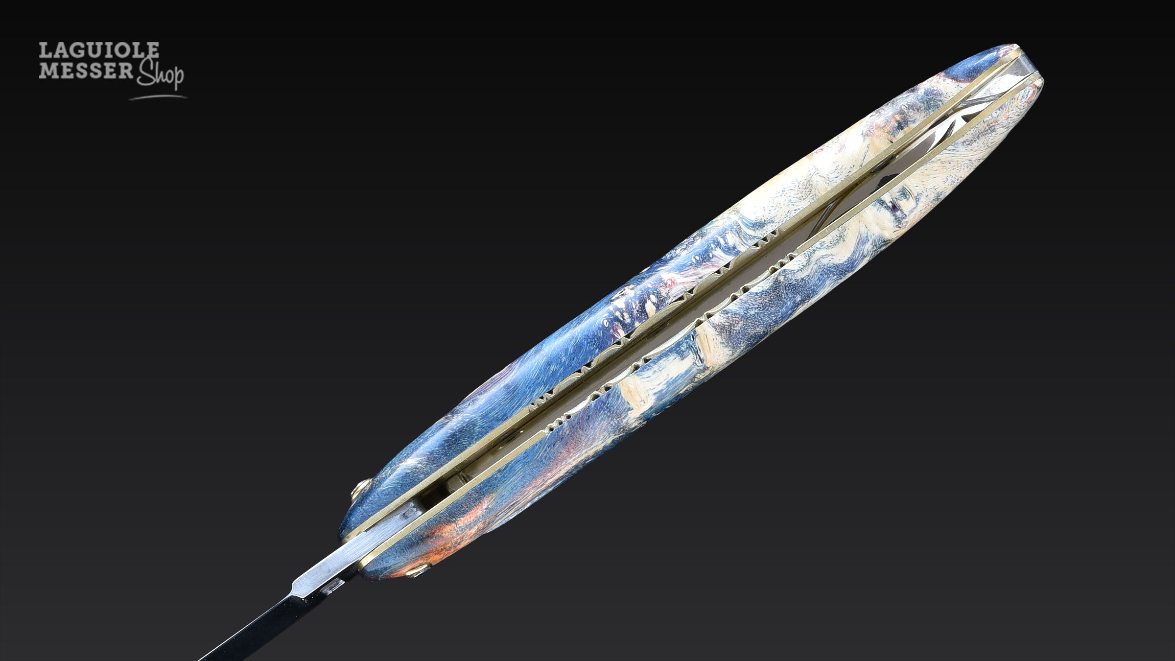 Detailaufnahme Unterseite Holunder-Maserung in Blau-, Creme- und Goldtönen