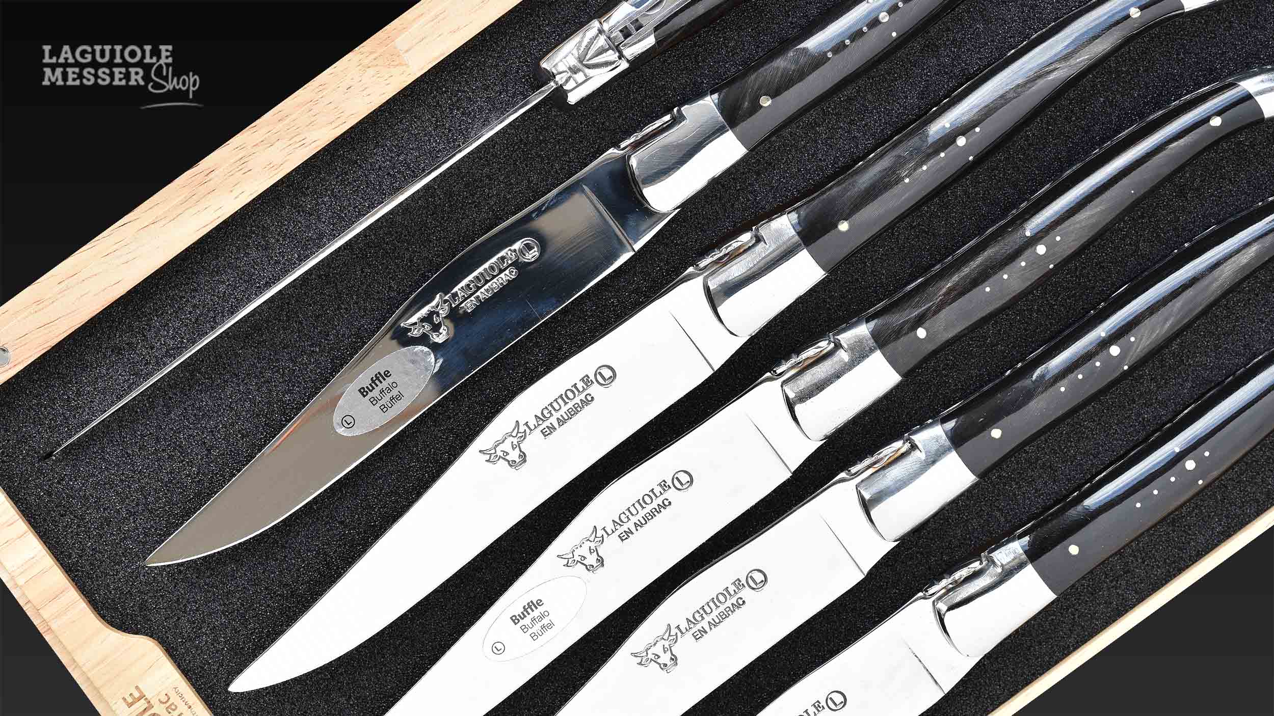 Laguiole en Aubrac, Steakmesserset mit polierter Klinge und satinierter Mouche, Wacholderholz  in Holzbox