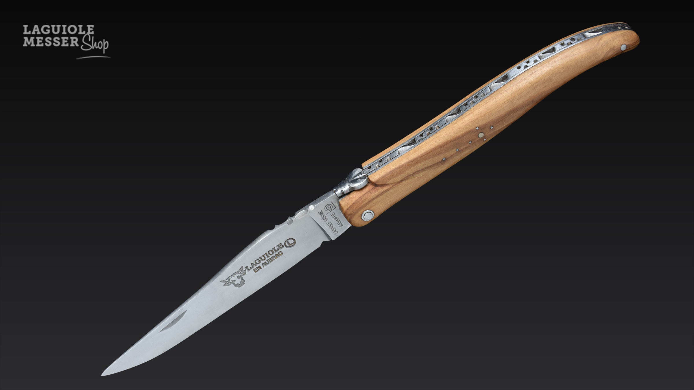 Detail Griff Olivenholz mit charakteristischer Maserung Laguiole en Aubrac